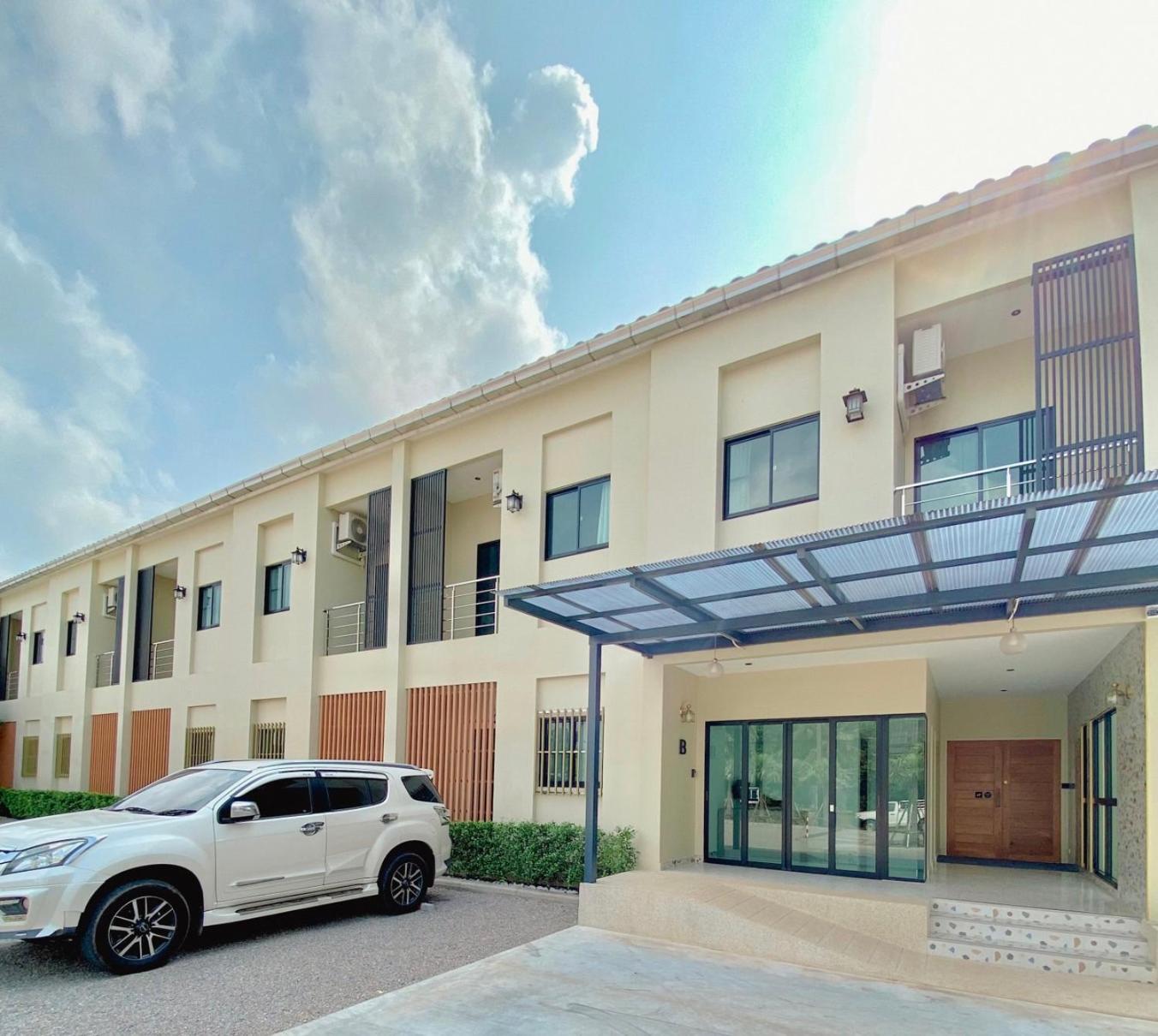 Calamint Residence Hotel Chumphon Buitenkant foto